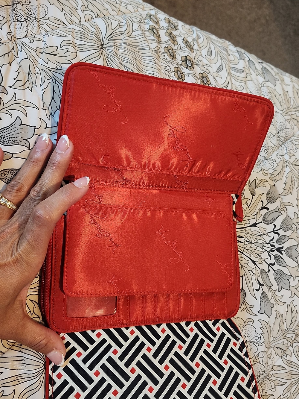 Vera Bradley Quilted Red Wristlet Wallet - Picture 5 of 6